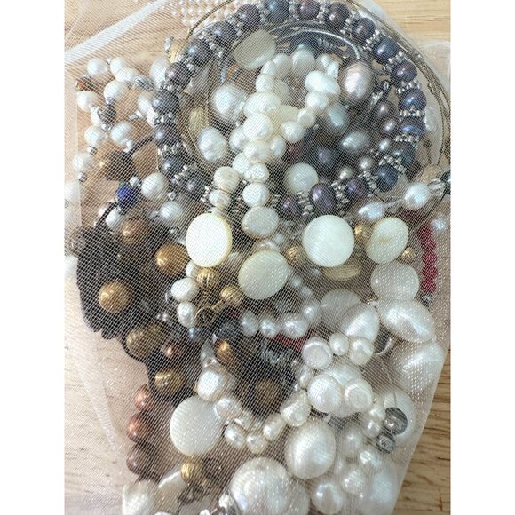 Pearl Bracelet Lot Wearable 8oz Assorted Colors & Styles, Wear or Craft, Beaded - Picture 5 of 6